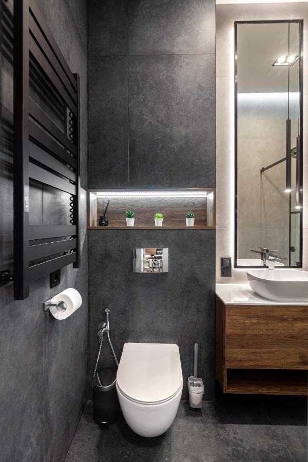 Dream Apartament On Drahomanova Street Lviv Eksteriør bilde
