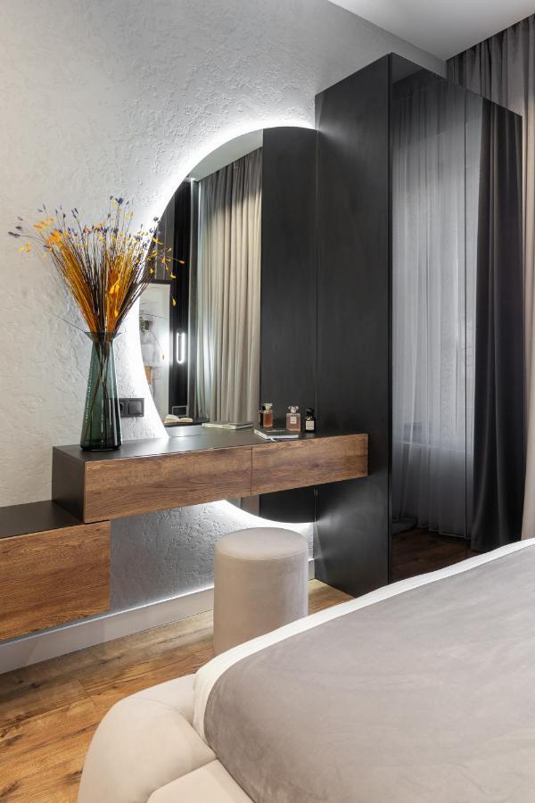 Dream Apartament On Drahomanova Street Lviv Eksteriør bilde