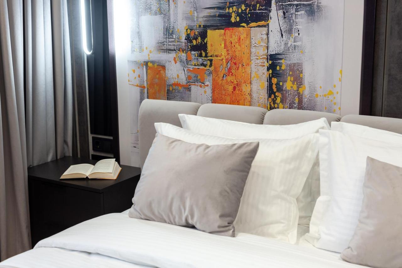 Dream Apartament On Drahomanova Street Lviv Eksteriør bilde