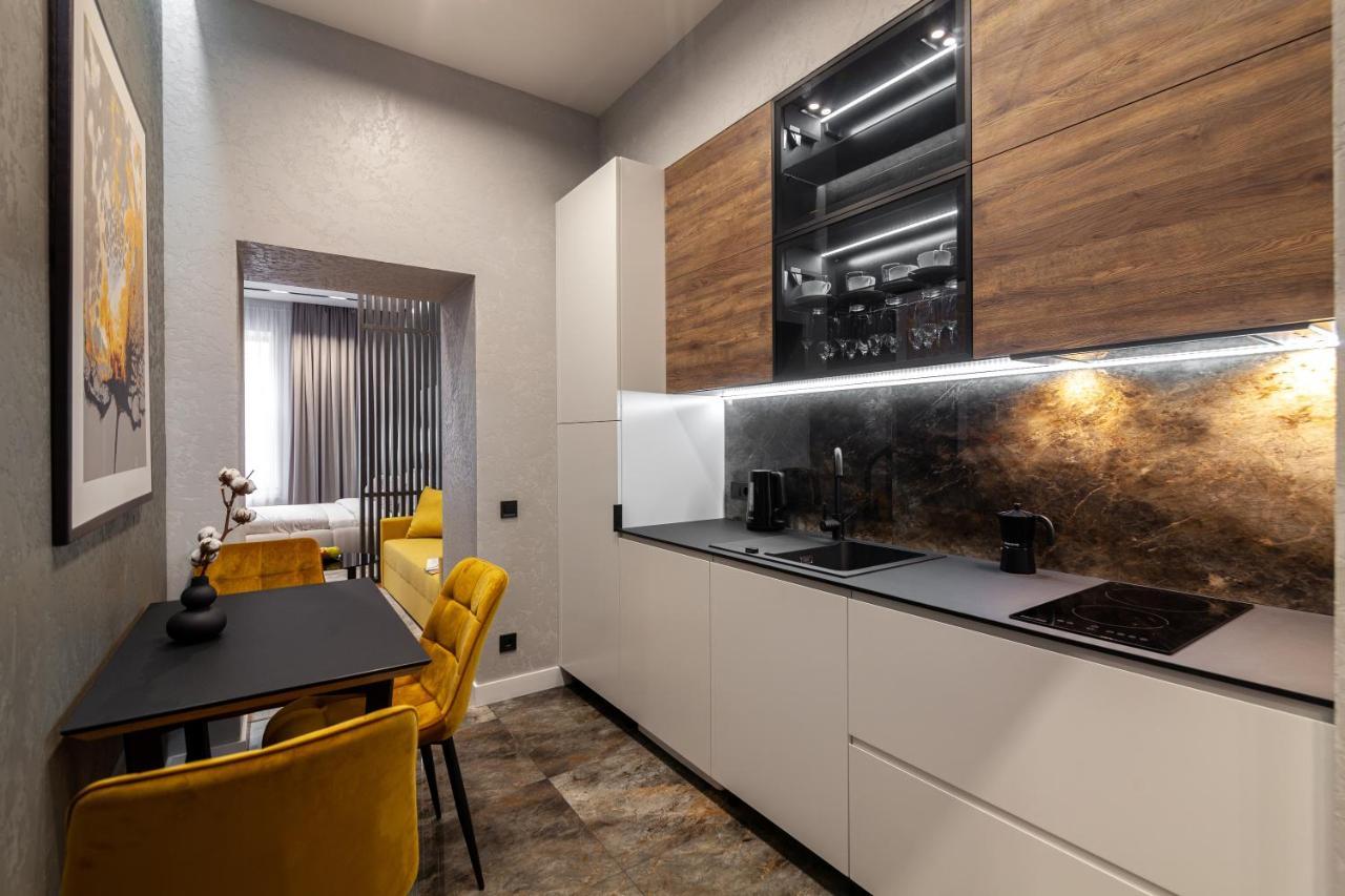 Dream Apartament On Drahomanova Street Lviv Eksteriør bilde