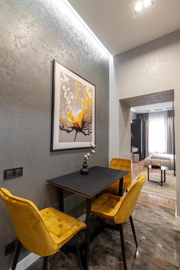 Dream Apartament On Drahomanova Street Lviv Eksteriør bilde